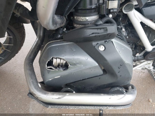 44733925 :رقم المزاد ، WB10M0302N6F51020 vin ، 2022 Bmw R 1250 Gs مزاد بيع