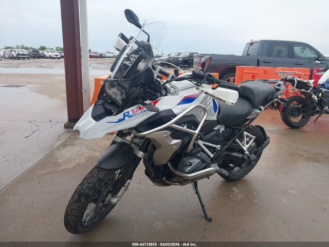44733925 :رقم المزاد ، WB10M0302N6F51020 vin ، 2022 Bmw R 1250 Gs مزاد بيع