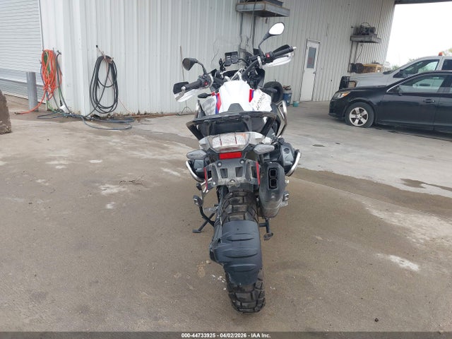 44733925 :رقم المزاد ، WB10M0302N6F51020 vin ، 2022 Bmw R 1250 Gs مزاد بيع