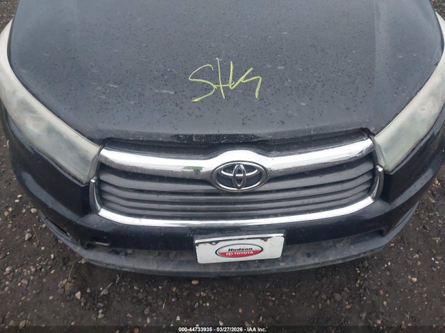 2015 TOYOTA HIGHLANDER 5TDBKRFH7FS112594 Photo 9