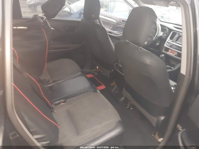 2015 TOYOTA HIGHLANDER 5TDBKRFH7FS112594 Photo 7