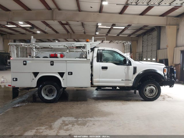 44733954 :رقم المزاد ، 1FDUF5HT0MDA03213 vin ، 2021 Ford F-550 Chassis Xl مزاد بيع