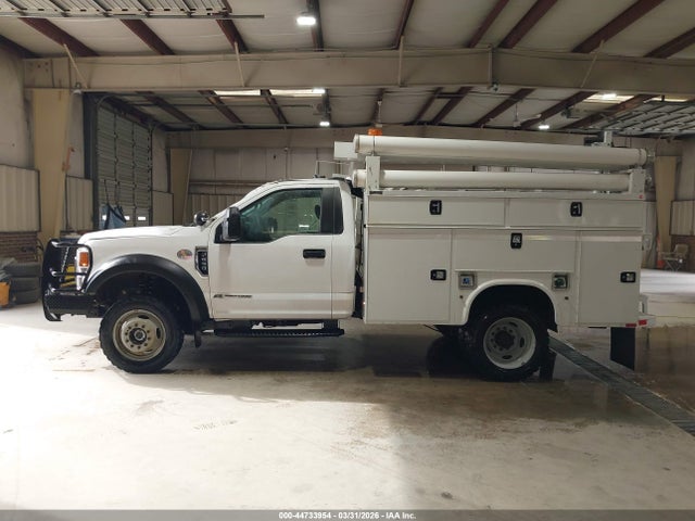 44733954 :رقم المزاد ، 1FDUF5HT0MDA03213 vin ، 2021 Ford F-550 Chassis Xl مزاد بيع