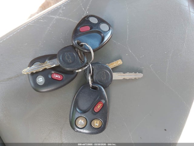 2003 CHEVROLET SUBURBAN 1500 3GNFK16T73G194061 Photo 10