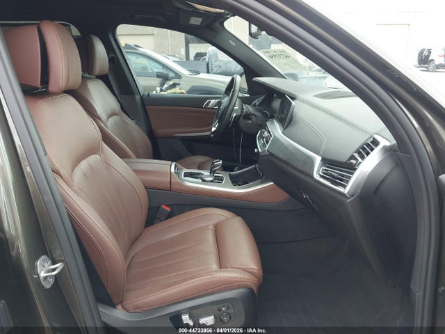 2022 BMW X5 5UXCR6C01N9J19131 Photo 4