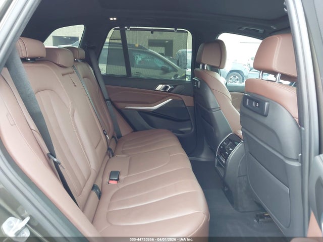 2022 BMW X5 5UXCR6C01N9J19131 Photo 7