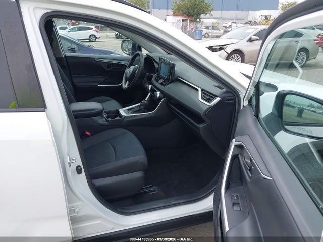 Toyota RAV4 LE 2020 2T3H1RFV8LW090148 Image 5