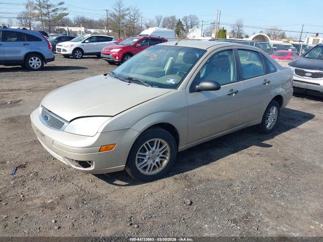 2007 FORD FOCUS 1FAHP34N47W166668 Photo 1