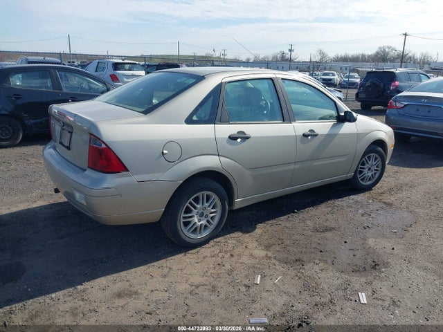 2007 FORD FOCUS 1FAHP34N47W166668 Photo 3