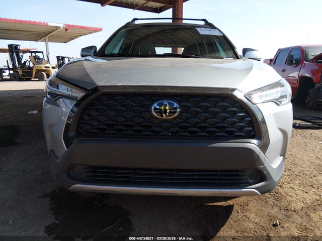 44734021 :رقم المزاد ، 7MUCAABG5PV054630 vin ، 2023 Toyota Corolla Cross Le مزاد بيع