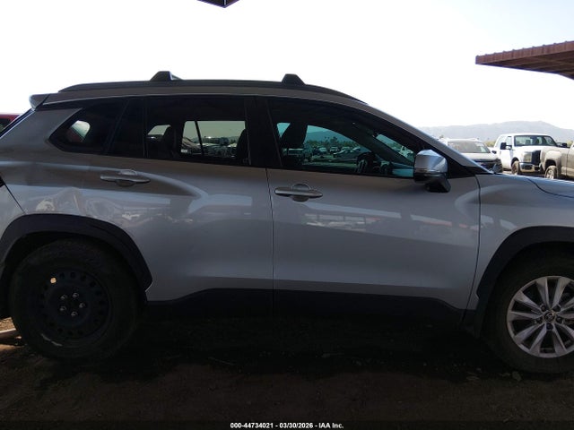 44734021 :رقم المزاد ، 7MUCAABG5PV054630 vin ، 2023 Toyota Corolla Cross Le مزاد بيع