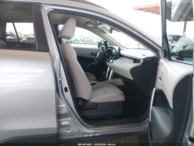 44734021 :رقم المزاد ، 7MUCAABG5PV054630 vin ، 2023 Toyota Corolla Cross Le مزاد بيع