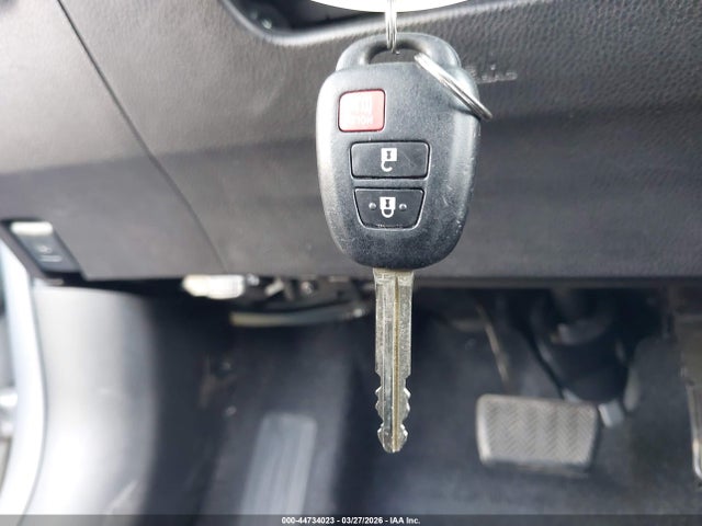 Toyota RAV4 LE 2017 2T3ZFREV3HW386404 Image 11