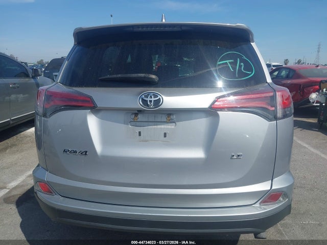 Toyota RAV4 LE 2017 2T3ZFREV3HW386404 Image 16