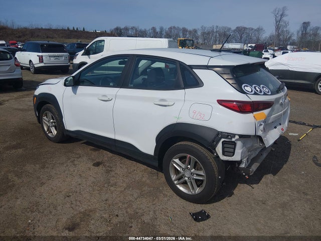 2018 HYUNDAI KONA KM8K1CAA2JU179064 Photo 2