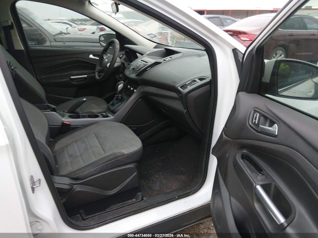 Продажа на аукционе авто 2015 Ford Escape Se, vin: 1FMCU0G75FUB60781, номер лота: 44734050