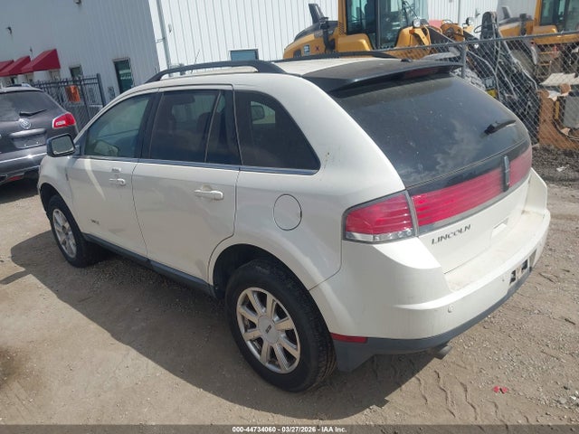 2008 LINCOLN MKX 2LMDU68C88BJ29945 Photo 2
