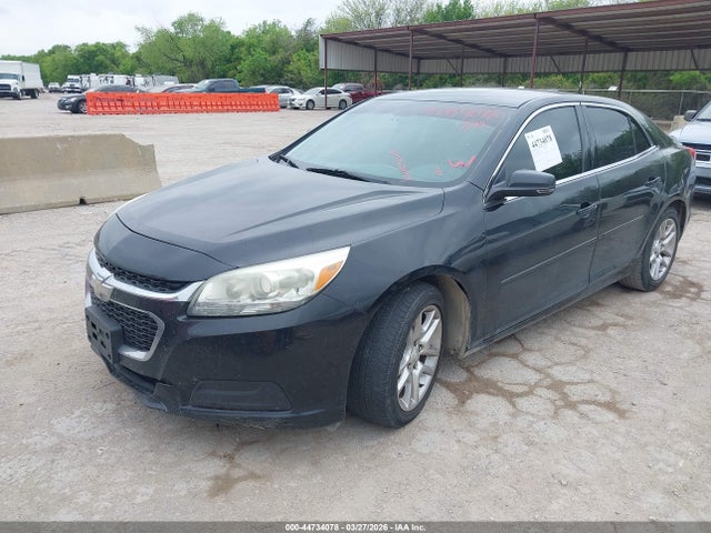 Chevrolet MALIBU 1LT 2015 1G11C5SL1FF145739 Image 2