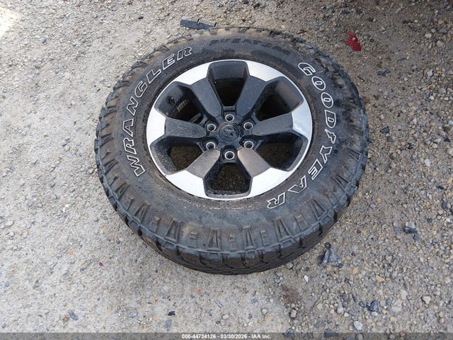 2020 Ram 1500 Big Horn  4x4 6'4 Box მანქანა იყიდება აუქციონზე, vin: 1C6SRFBT7LN382437, აუქციონის ნომერი: 44734126