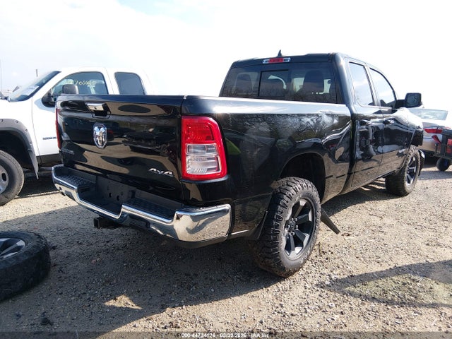 2020 RAM 1500 1C6SRFBT7LN382437 Photo 3