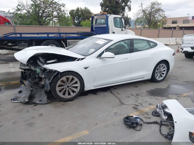 2016 TESLA MODEL S 5YJSA1E16GF146993 Photo 1