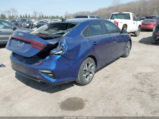 Продажа на аукционе авто 2021 Kia Forte Lxs, vin: 3KPF24AD3ME305499, номер лота: 44734259