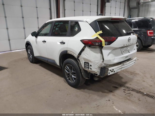 5N1BT3AB2NC725957 Nissan Rogue S Intelligent Awd