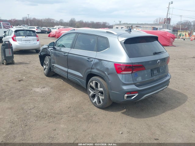 44734293 :رقم المزاد ، 3VV2X7B28NM057970 vin ، 2022 Volkswagen Taos 1.5t Sel مزاد بيع