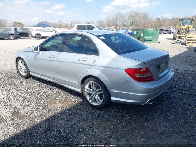 Продаж на аукціоні авто 2012 Mercedes-benz C 300 Sport 4matic, vin: WDDGF8BB8CR213827, номер лоту: 44734380