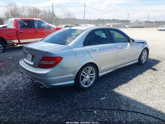 Продаж на аукціоні авто 2012 Mercedes-benz C 300 Sport 4matic, vin: WDDGF8BB8CR213827, номер лоту: 44734380