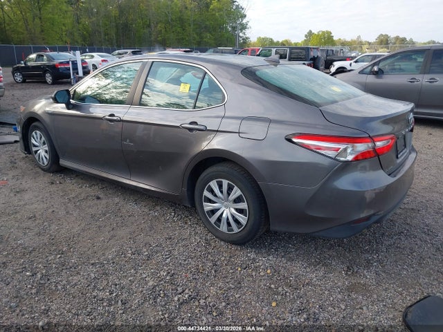 44734421 :رقم المزاد ، 4T1L31AK7LU523695 vin ، 2020 Toyota Camry Le Hybrid مزاد بيع