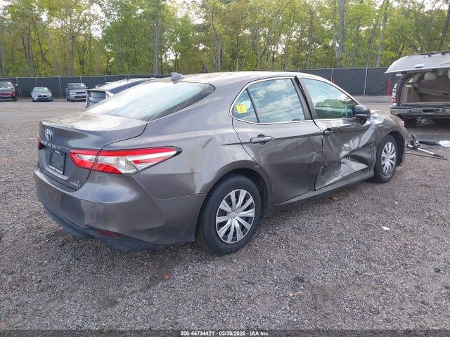 44734421 :رقم المزاد ، 4T1L31AK7LU523695 vin ، 2020 Toyota Camry Le Hybrid مزاد بيع