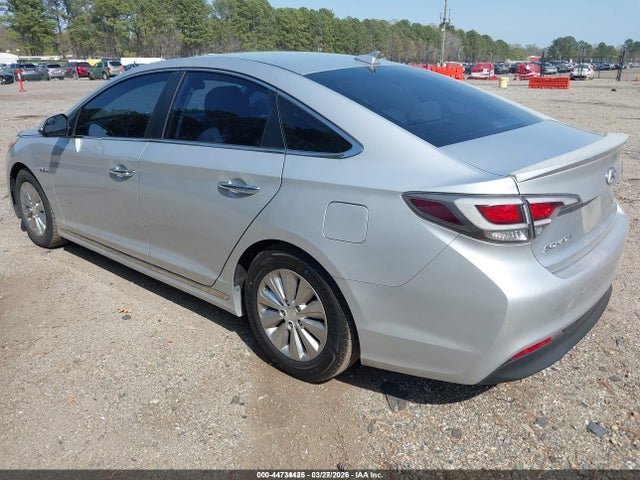 2017 HYUNDAI SONATA HYBRID KMHE24L15HA044234 Photo 2