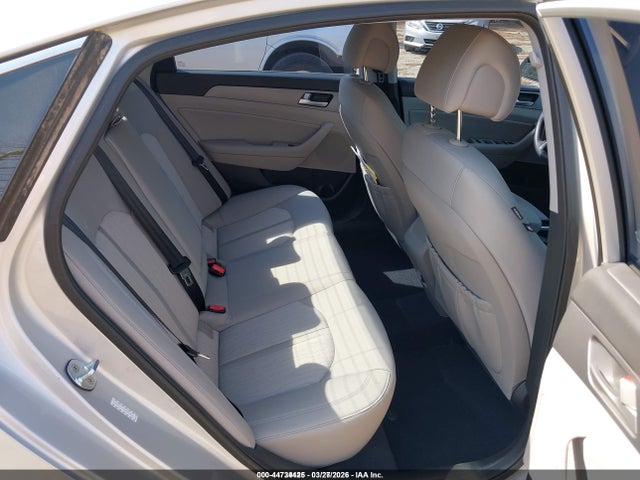 2017 HYUNDAI SONATA HYBRID KMHE24L15HA044234 Photo 7