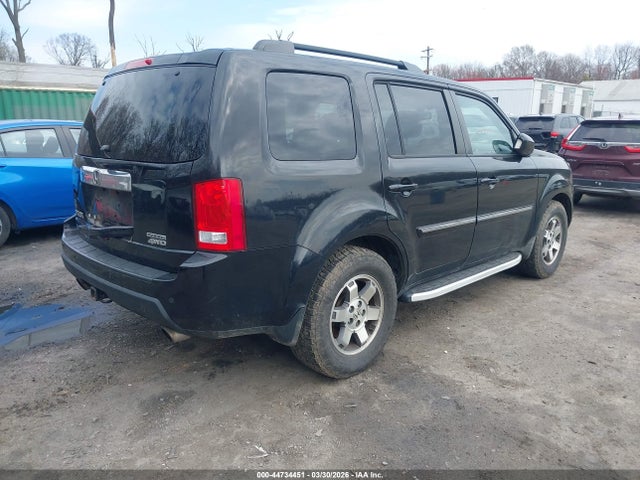 44734451 :رقم المزاد ، 5FNYF4H96BB066875 vin ، 2011 Honda Pilot Touring مزاد بيع
