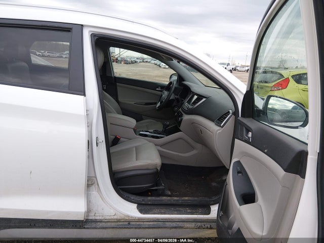 Продажа на аукционе авто 2018 Hyundai Tucson Sel, vin: KM8J33A46JU616693, номер лота: 44734457