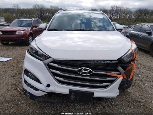Продажа на аукционе авто 2018 Hyundai Tucson Sel, vin: KM8J33A46JU616693, номер лота: 44734457