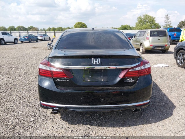 44734477 :رقم المزاد ، 1HGCR3F9XHA020645 vin ، 2017 Honda Accord Touring V6 مزاد بيع