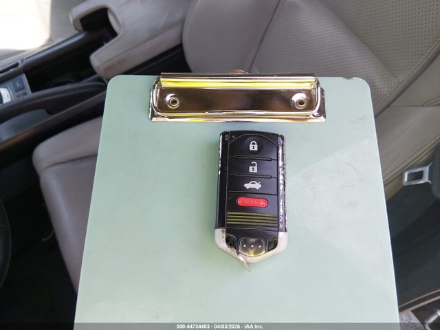 44734483 :رقم المزاد ، 19UUA9F55EA003047 vin ، 2014 Acura Tl Tech مزاد بيع