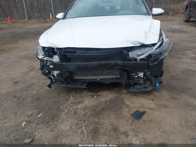 2023 Hyundai Elantra Sel მანქანა იყიდება აუქციონზე, vin: 5NPLM4AG5PH104372, აუქციონის ნომერი: 44734506