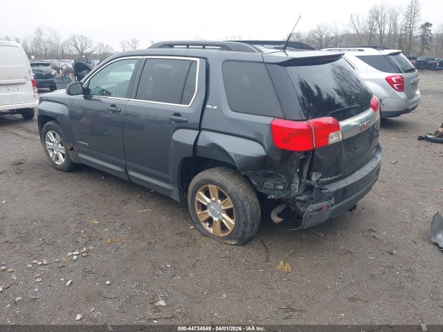 2011 GMC TERRAIN 2CTFLTEC9B6373445 Photo 2