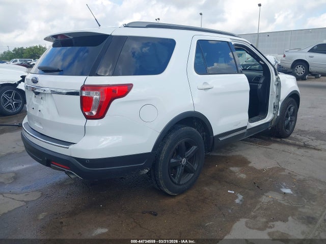 Ford EXPLORER XLT 2018 1FM5K7D83JGA76566 Image 4