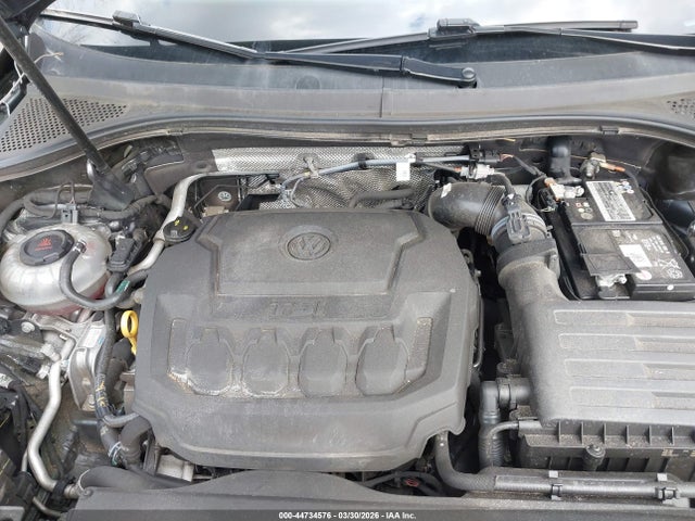 Aukcja sprzedaży 2023 Volkswagen Tiguan 2.0t Se R-line Black, vin: 3VV8B7AX3PM015957, numer aukcji: 44734576