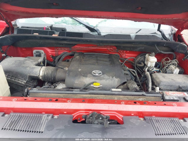5TFDW5F14FX437951 Toyota Tundra Sr5 5.7l V8