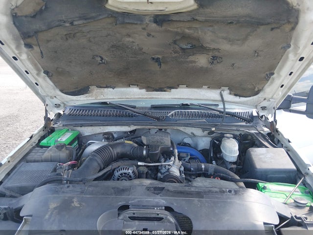 2004 Chevrolet Silverado 2500hd Ls მანქანა იყიდება აუქციონზე, vin: 1GCHK23104F128206, აუქციონის ნომერი: 44734589