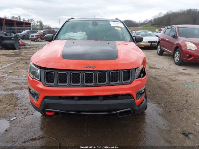 44734624 :رقم المزاد ، 3C4NJDDB3JT457752 vin ، 2018 Jeep Compass Trailhawk 4x4 مزاد بيع