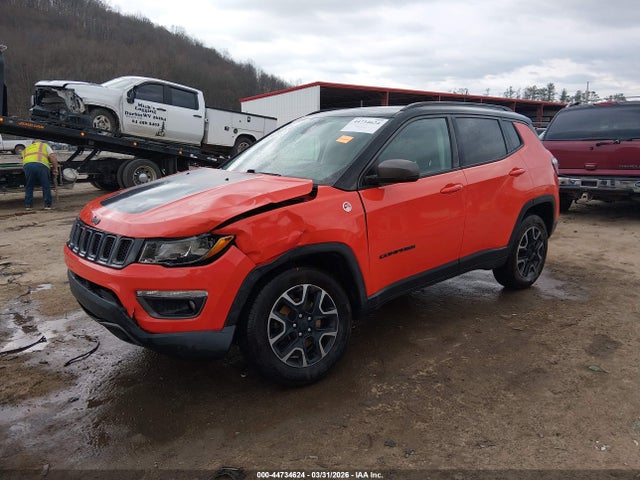 44734624 :رقم المزاد ، 3C4NJDDB3JT457752 vin ، 2018 Jeep Compass Trailhawk 4x4 مزاد بيع
