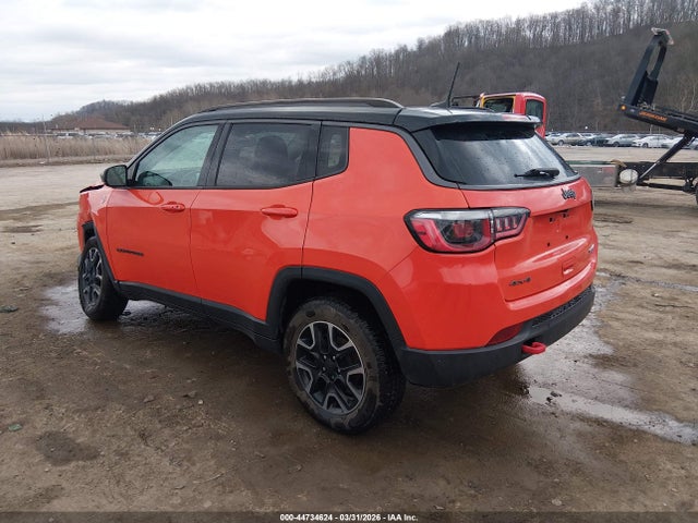 44734624 :رقم المزاد ، 3C4NJDDB3JT457752 vin ، 2018 Jeep Compass Trailhawk 4x4 مزاد بيع