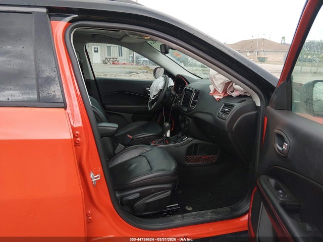 44734624 :رقم المزاد ، 3C4NJDDB3JT457752 vin ، 2018 Jeep Compass Trailhawk 4x4 مزاد بيع