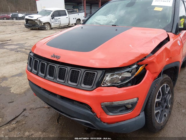 44734624 :رقم المزاد ، 3C4NJDDB3JT457752 vin ، 2018 Jeep Compass Trailhawk 4x4 مزاد بيع